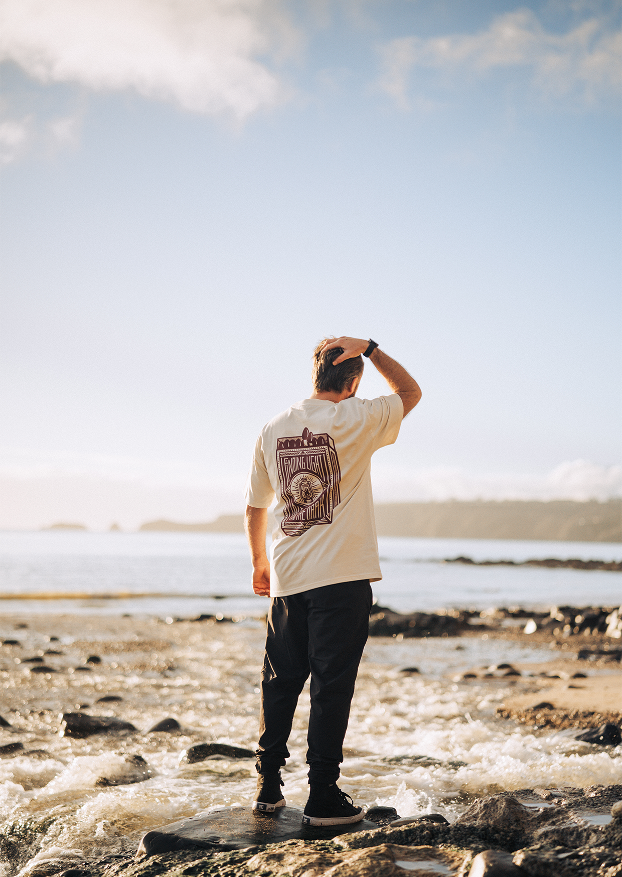 Finding Light In The Dark // OverSized T-Shirt