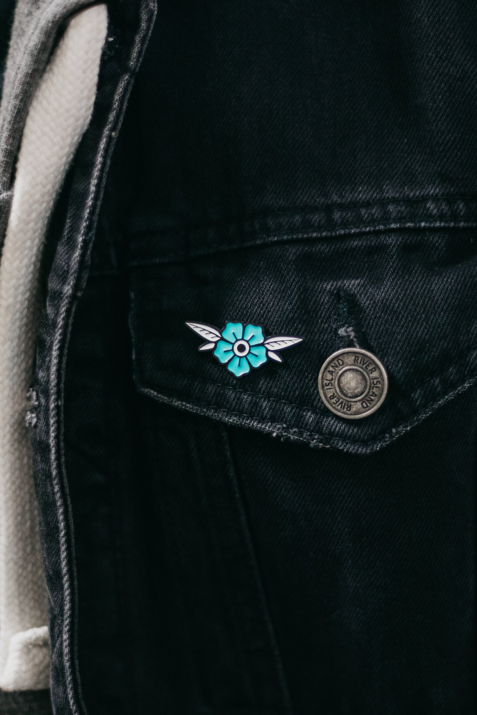 Stay Strong Pin